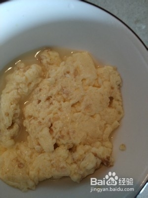 食补佳品菠菜鸡蛋炒培根的做法