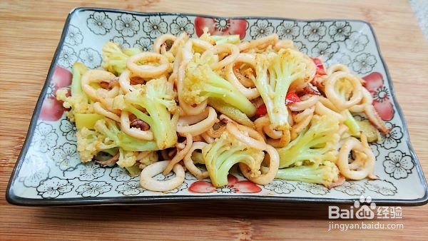 能吃出烧烤味道的菜 孜然花菜鱿鱼圈