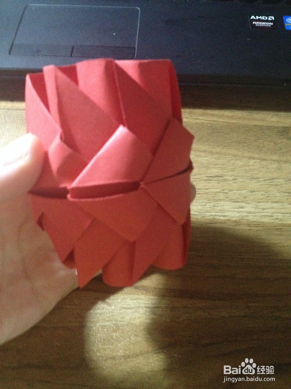 小时候我们用课本做做过的灯笼