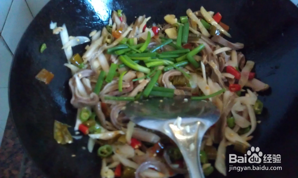 辣的开怀痛快--泡菜肚条