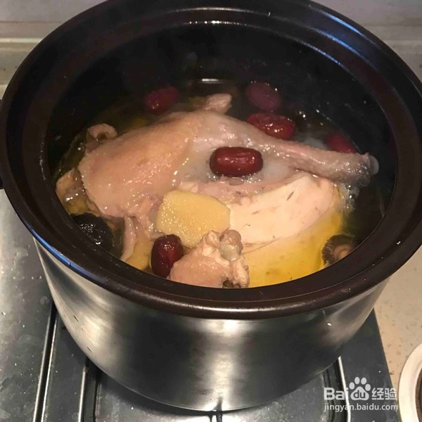 香菇炖鸡汤的做法