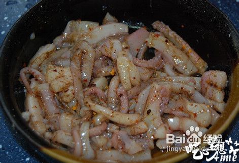 趁凉快赶紧吃点肉，迅速烤鱿鱼