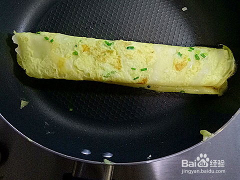 葱花鸡蛋：饼配上小菜，米粥，营养又简单的早餐