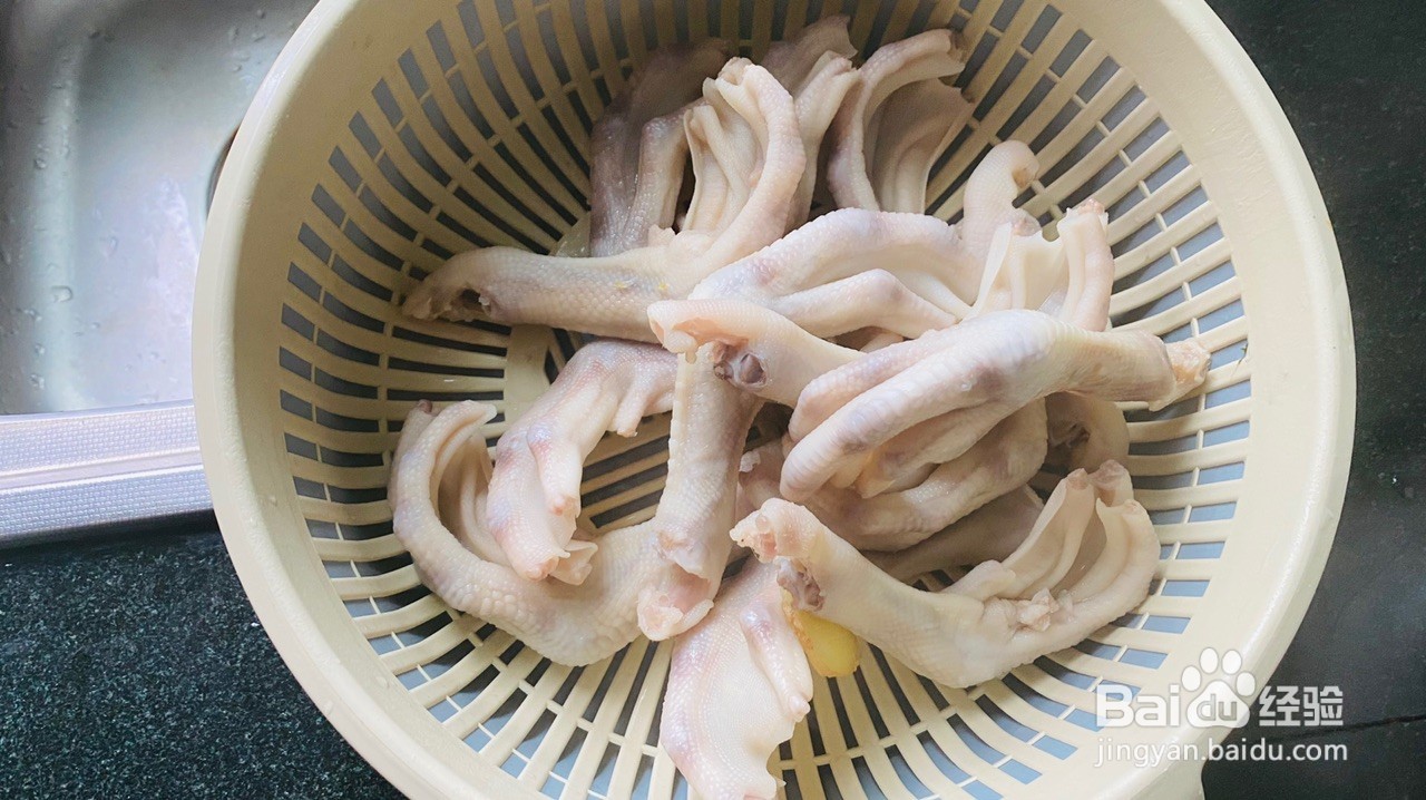 卤鸭掌的家常做法