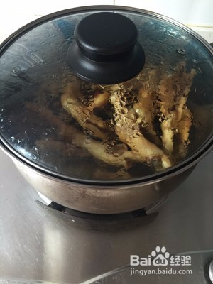 周黑鸭味的鸭爪家常做法