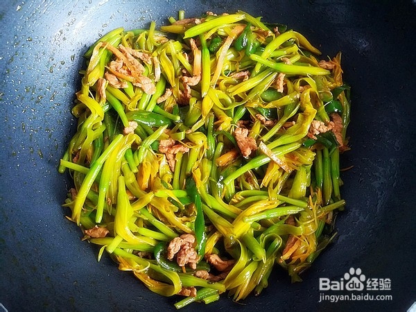 美味家常菜之黄花菜炒肉的烹饪方法