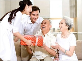 第一次见公婆应该带什么?