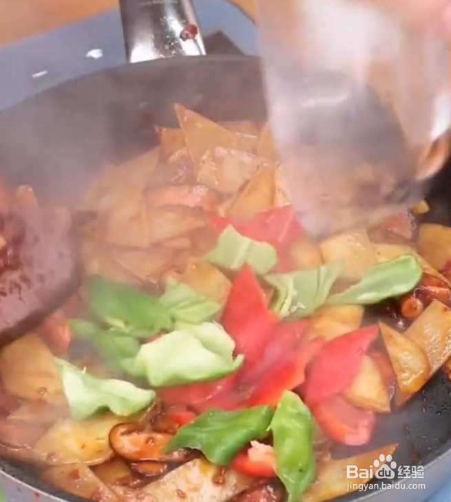 香菇炒土豆片的做法