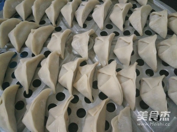 香菇娃娃菜煎饺