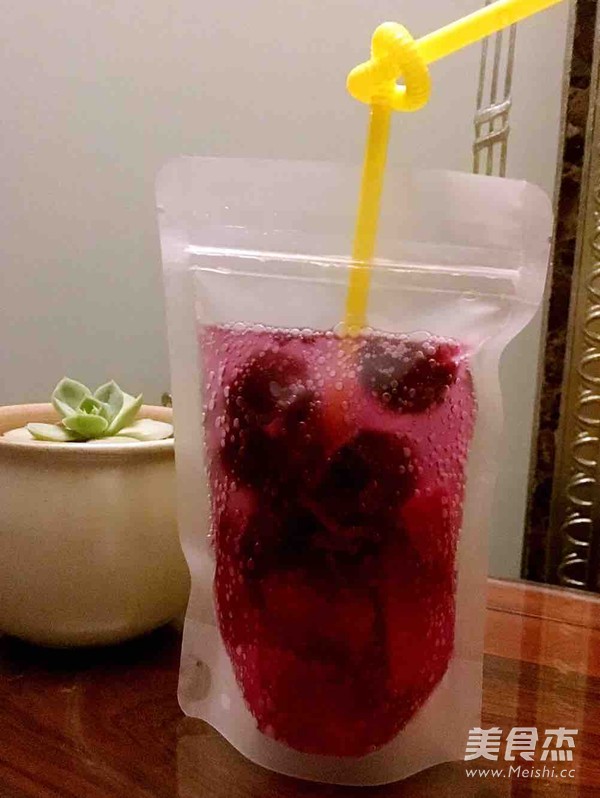 火龙果樱桃排毒水