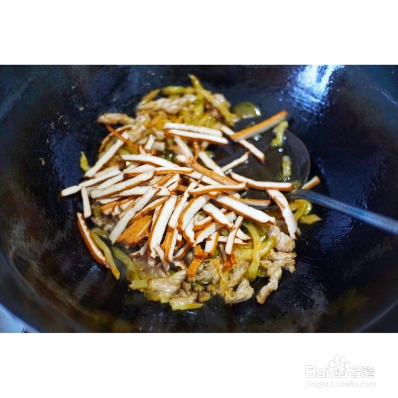 榨菜青椒炒香干怎么做