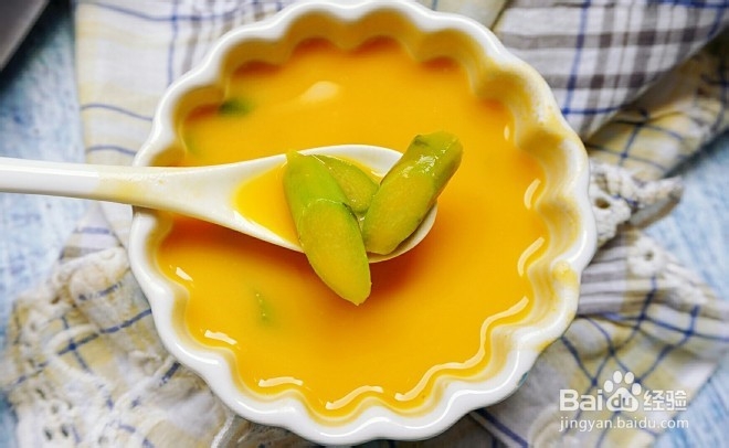 奶油南瓜芦笋汤的做法