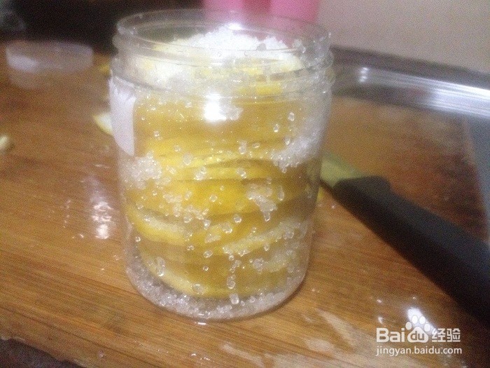如何制作腌柠檬片