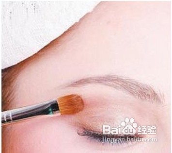 时尚晚宴妆怎么化