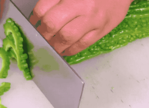 苦瓜炒蛋的做法