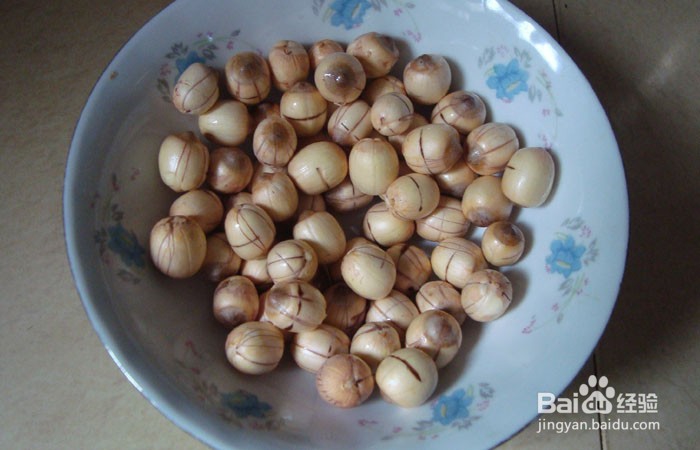 如何教孩子学会做莲子红豆粥