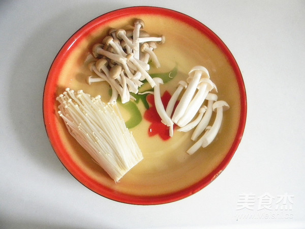 鸡肉菌菇沙拉
