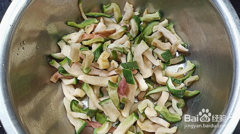 家庭版脆爽开胃的辣拌萝卜干