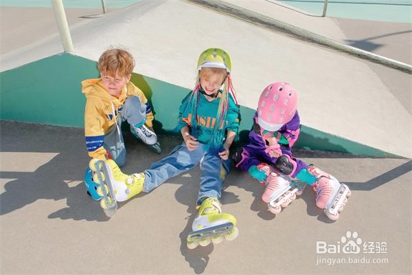 如何清洁孩子的儿童轮滑鞋