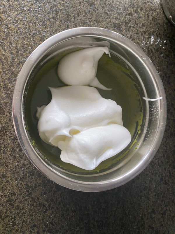 草莓奶酪年轮蛋糕