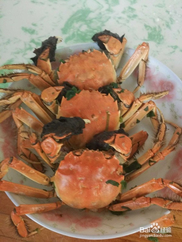 如何制作美味的蒸河蟹