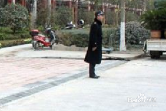 物业保安态度恶劣怎么办