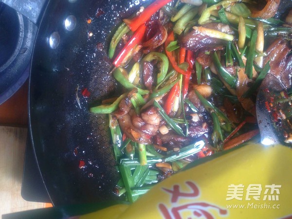 蒜苗青椒回锅肉