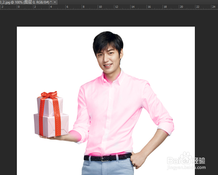 怎样利用ps给人物换衣服的颜色？