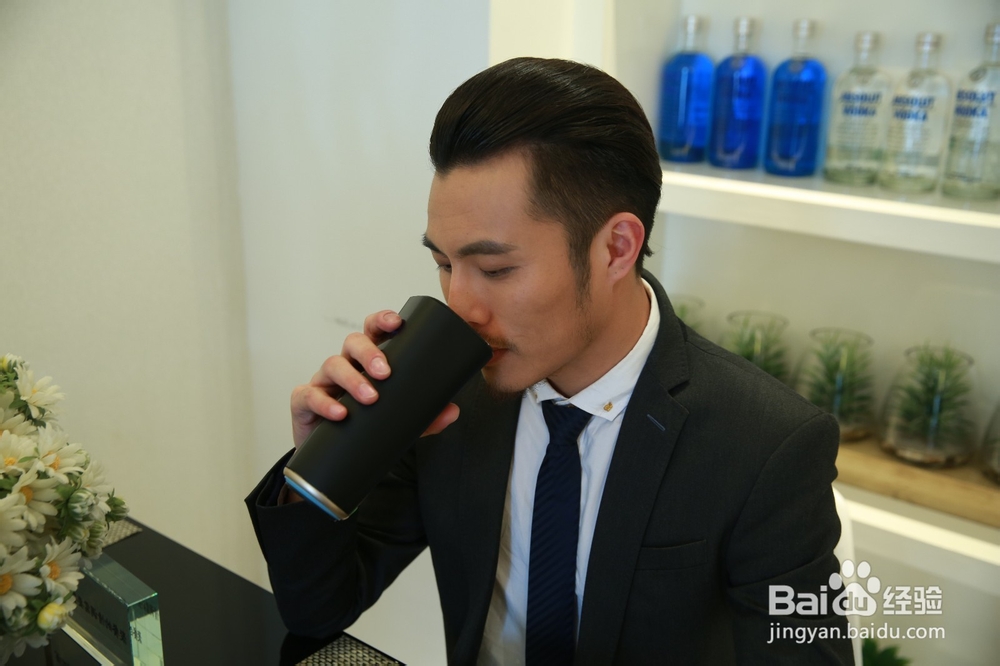 智能水杯可提醒你，什么时候该喝水