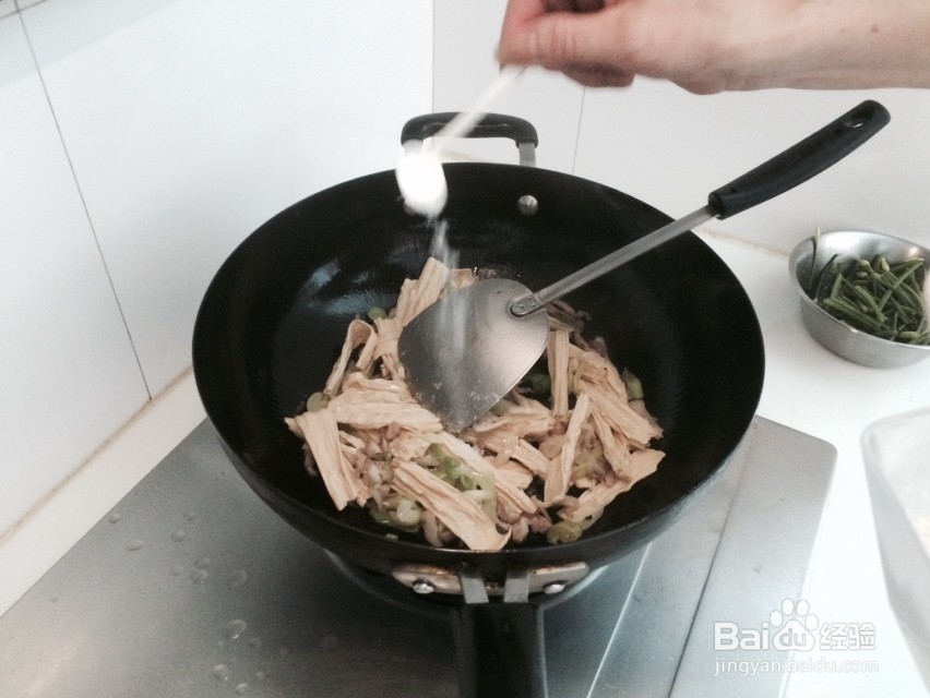 草菇腐竹炒肉丝