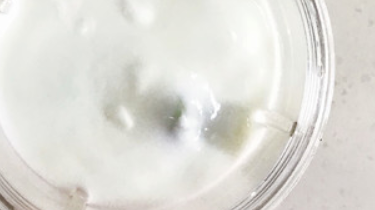 如何制作牛油果香蕉思慕雪？