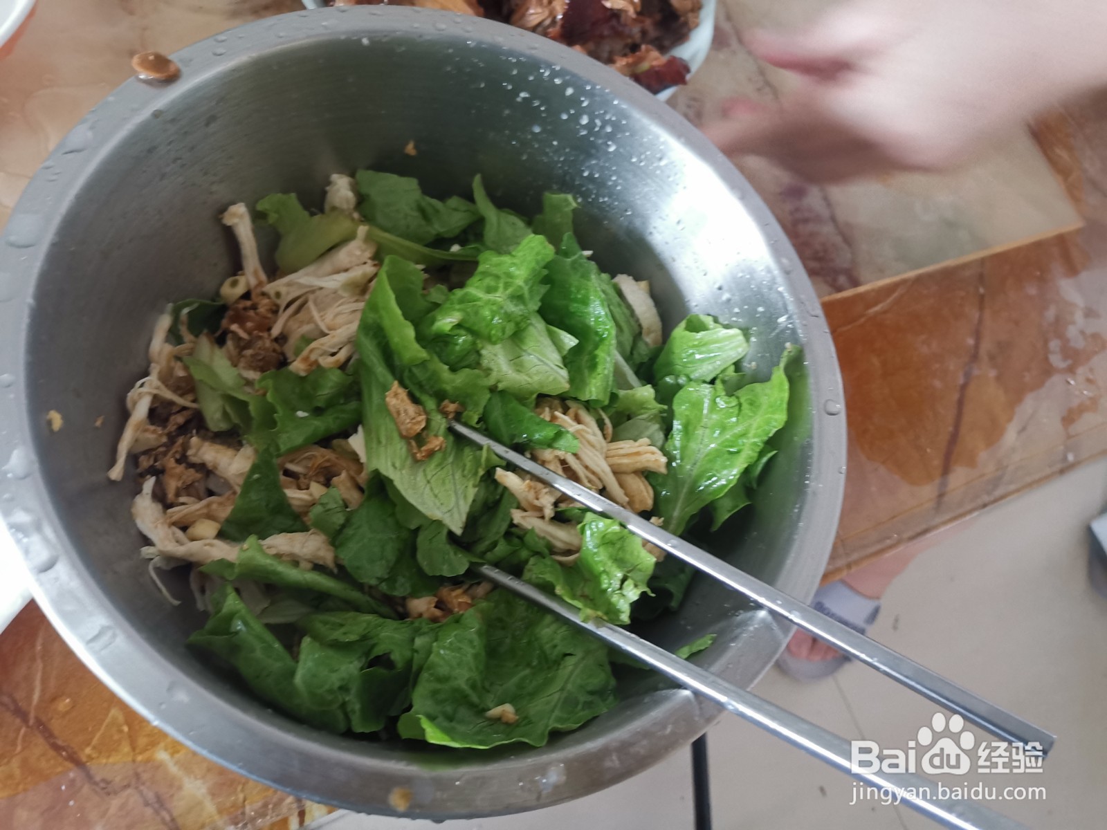 鸡蛋酱鸡胸肉拌生菜