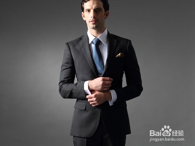 男士如何正确穿西装