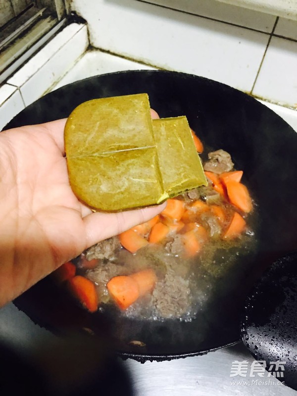咖喱牛腩的做法