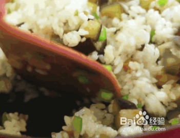 茄 子 炒 饭的做法