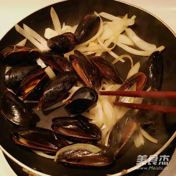 海鲜意面的做法