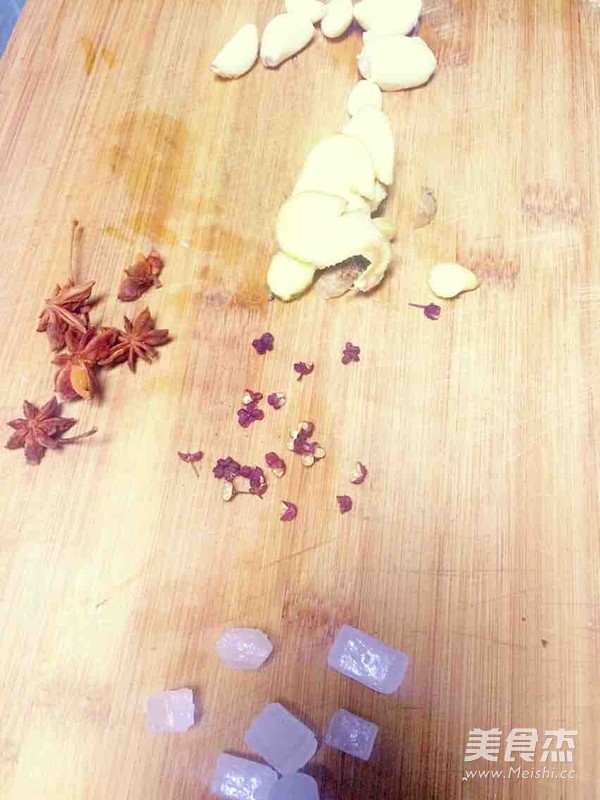 芋头烧鸡的做法
