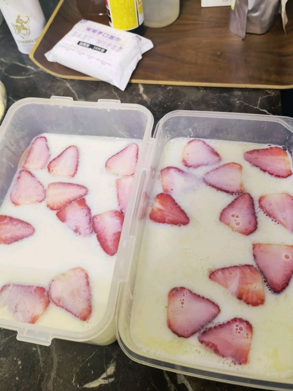 无添加牛奶草莓布丁