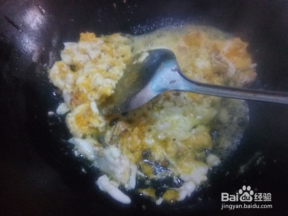 易学的香菜炒鸡蛋