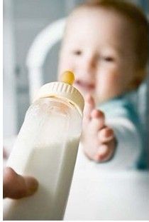 如何给宝宝选择优质的婴儿奶粉