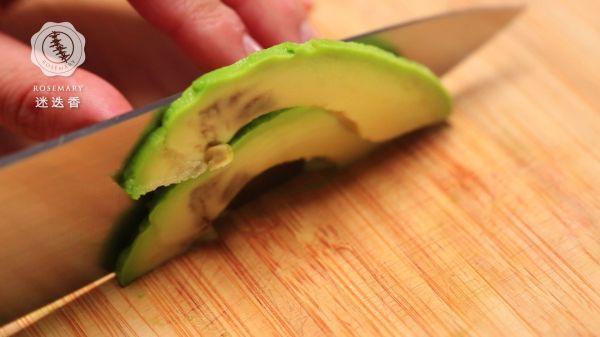 烟熏三文鱼沙拉