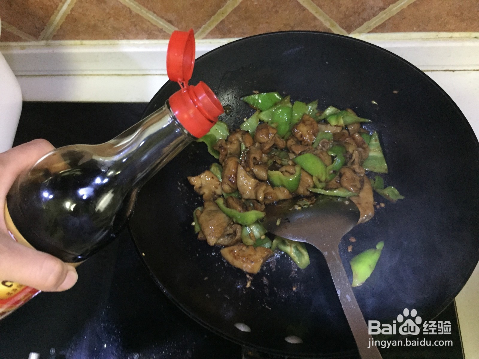 尖椒溜肥肠的做法