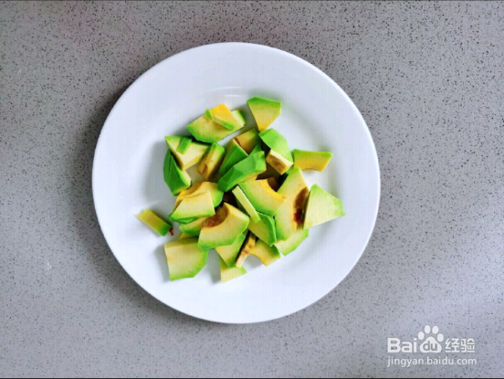 减肥必备的牛油果奶昔