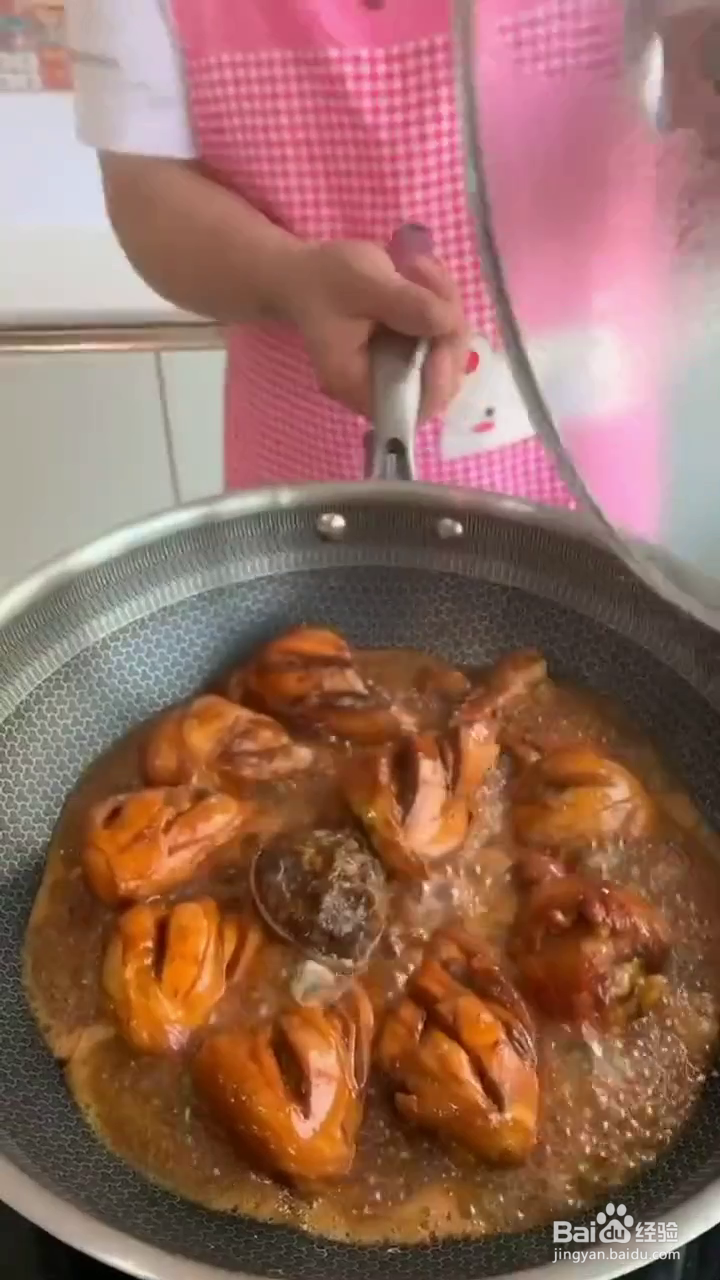 如何制作入味好吃的啤酒鸡腿？