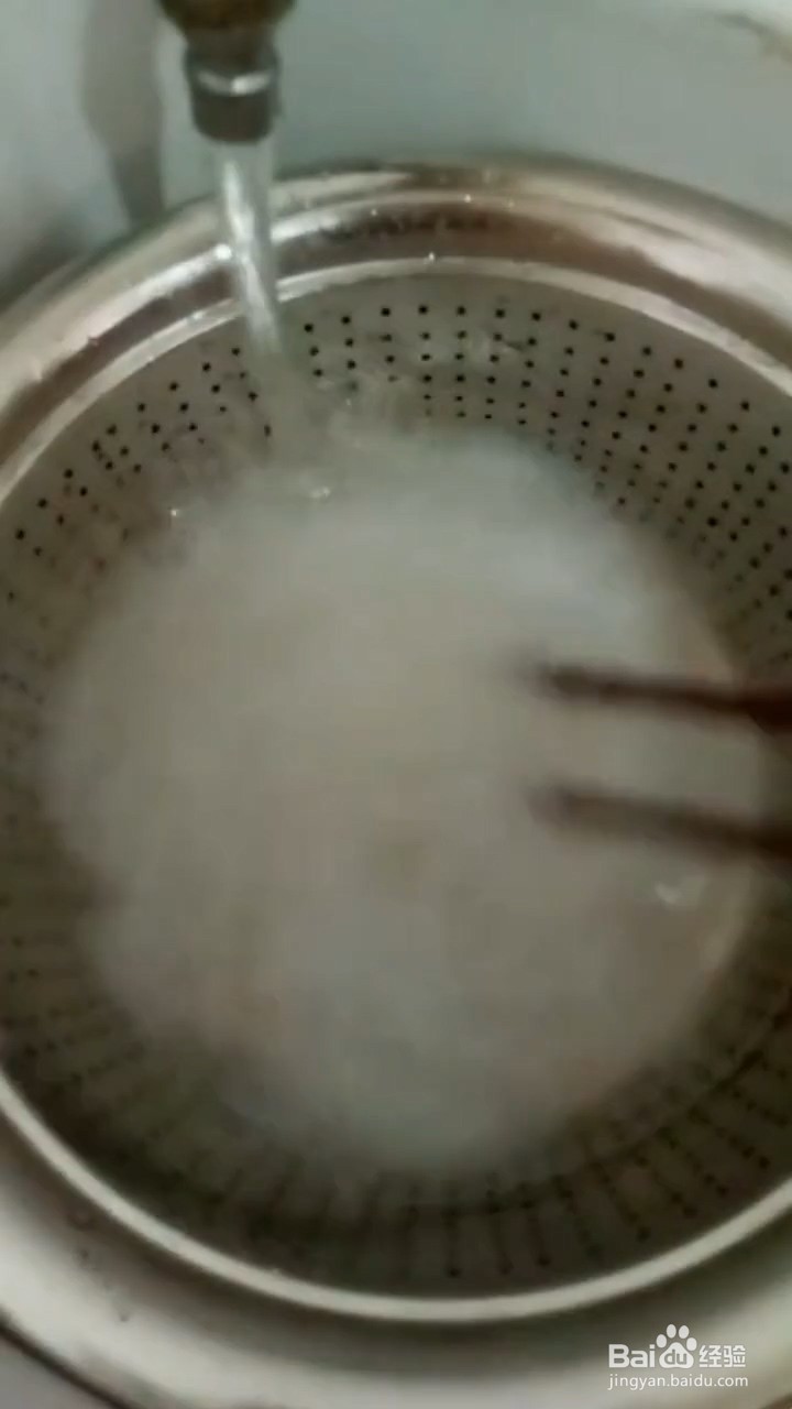 如何自制美味好吃的家常凉拌粉丝