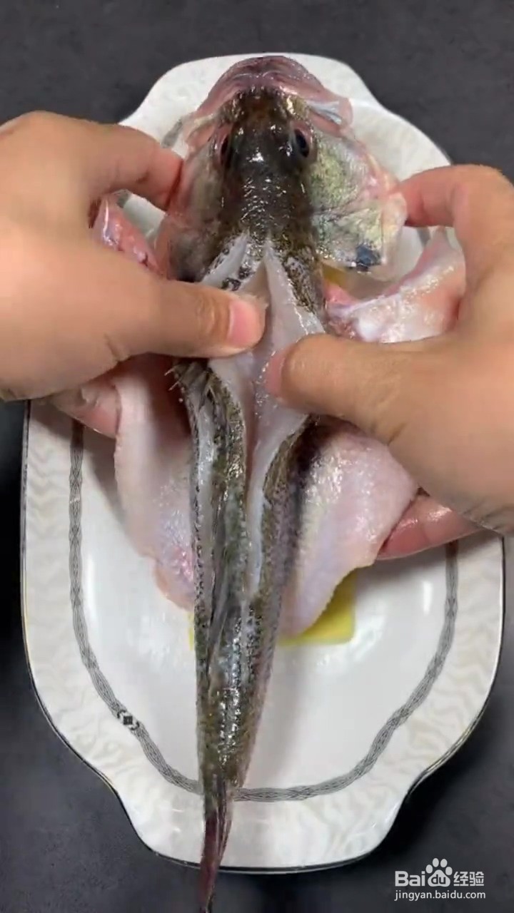 如何制作清蒸鲈鱼