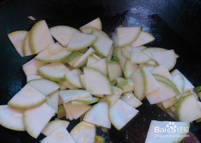 素烧西葫芦的做法