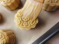 广式莲蓉月饼的做法