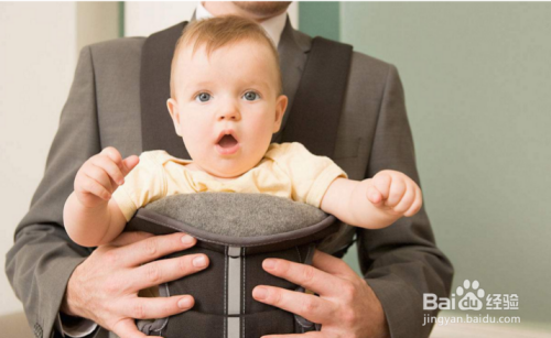 如何给宝宝使用背带（腰凳）?