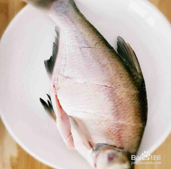 剁椒鳊鱼的做法